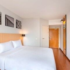 Отель Ibis Bangkok Sathorn Бангкок комната для гостей фото 5