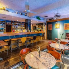 Apollonia Hotel Apartments гостиничный бар