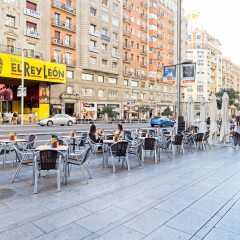 Отель Hostal Gran Via 63 Rooms