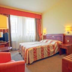 Luxury Family Hotel Bila Labut in Prague, Czech Republic from 81$, photos, reviews - zenhotels.com guestroom