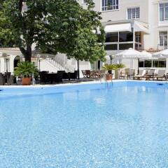 Отель Theoxenia House Hotel Греция, Кифисия - отзывы, цены и фото номеров - забронировать отель Theoxenia House Hotel онлайн бассейн фото 3