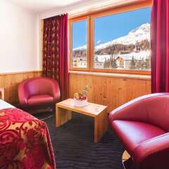 Отель Sport & Wellness Hotel San Gian St Moritz Швейцария, Санкт-Мориц - отзывы, цены и фото номеров - забронировать отель Sport & Wellness Hotel San Gian St Moritz онлайн комната для гостей фото 5