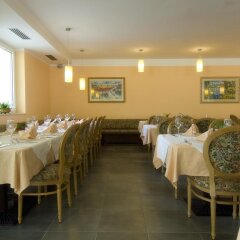 Hotel Weingarten Кальдаро-сулла-Страда-дель-Вино питание