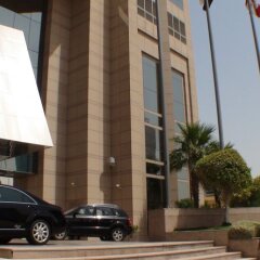 Отель Fairmont Dubai ОАЭ, Дубай - отзывы, цены и фото номеров - забронировать отель Fairmont Dubai онлайн парковка