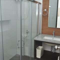Отель Rishan Village Residences Филиппины, Пампанга - отзывы, цены и фото номеров - забронировать отель Rishan Village Residences онлайн ванная