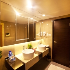 New World Hotel ванная