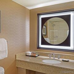 Отель Sheraton Detroit Novi Hotel США, Нови - отзывы, цены и фото номеров - забронировать отель Sheraton Detroit Novi Hotel онлайн ванная