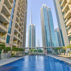 Отель Metropolis - Ease by Emaar Дубай бассейн фото 2