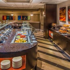 Отель Crowne Plaza Los Angeles International Airport США, Лос-Анджелес - 3 отзыва об отеле, цены и фото номеров - забронировать отель Crowne Plaza Los Angeles International Airport онлайн питание фото 3