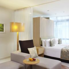 Отель PARKROYAL Serviced Suites Kuala Lumpur Малайзия, Куала-Лумпур - 1 отзыв об отеле, цены и фото номеров - забронировать отель PARKROYAL Serviced Suites Kuala Lumpur онлайн комната для гостей фото 4