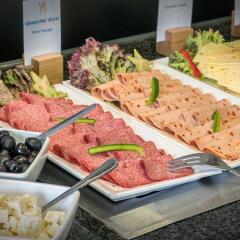 Отель Holiday Inn Express Cologne Mulheim Кёльн питание
