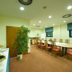 Отель Ramada Airport Hotel Prague Чехия, Прага - 2 отзыва об отеле, цены и фото номеров - забронировать отель Ramada Airport Hotel Prague онлайн фото 12