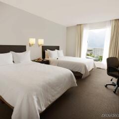 Отель Fiesta Inn Monterrey Fundidora комната для гостей фото 2