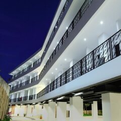 Отель Surintra Boutique Resort Пхукет вид на фасад фото 3