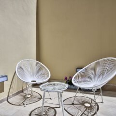 Отель The Suites - Piazza Kirkop Мальта, Киркоп - отзывы, цены и фото номеров - забронировать отель The Suites - Piazza Kirkop онлайн балкон