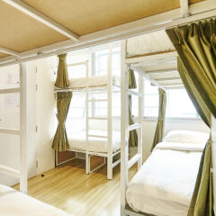 Liveitup Asok Hostel Бангкок комната для гостей фото 3