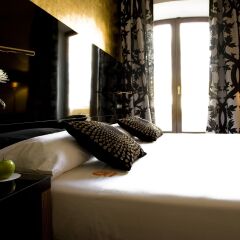 Отель Room Mate Leo комната для гостей