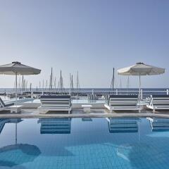Отель Notos Therme And Spa бассейн