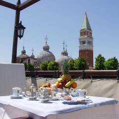 Colombina Hotel питание