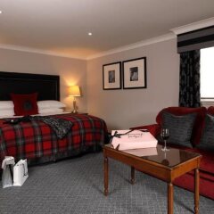 Отель Macdonald Holyrood Hotel and Spa Великобритания, Эдинбург - 1 отзыв об отеле, цены и фото номеров - забронировать отель Macdonald Holyrood Hotel and Spa онлайн комната для гостей фото 5