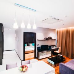 Отель Vertical Suite Бангкок комната для гостей фото 4