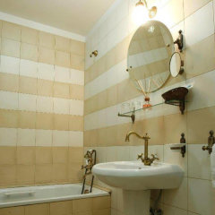 Hotel Venezia by ZEUS International in Bucharest, Romania from 77$, photos, reviews - zenhotels.com bathroom