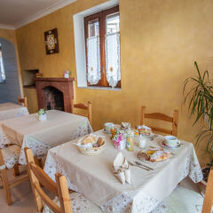Отель Haidi House Bed and Breakfast Аджерола в номере