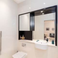 Отель Modern 1BR Home in Kings Cross! 3 Guests Лондон фото 18