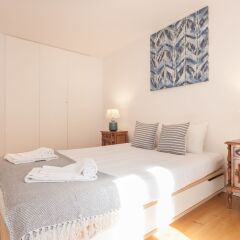 Апартаменты Moniz Blue One-Bedroom Apartment - by LU Holidays комната для гостей фото 4
