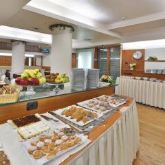 Отель Best Western Albergo Roma Италия, Кастельфранко - отзывы, цены и фото номеров - забронировать отель Best Western Albergo Roma онлайн питание фото 2