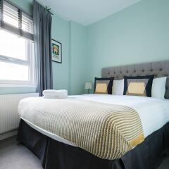 Апартаменты The Euston St Pancras Apartments комната для гостей фото 5