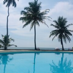 Отель Induruwa Beach Resort Шри-Ланка, Бентота - отзывы, цены и фото номеров - забронировать отель Induruwa Beach Resort онлайн бассейн фото 3
