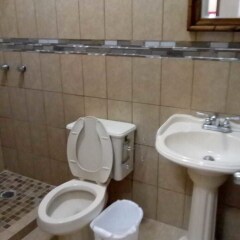 Отель Posada San Antonio Мексика, Кабо-Сан-Лукас - отзывы, цены и фото номеров - забронировать отель Posada San Antonio онлайн ванная