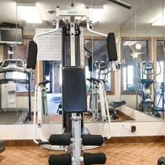Отель Best Western Lakewood Inn фитнесс-зал фото 4