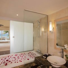 Grand Palladium Palace Resort Spa & Casino - All Inclusive in Punta Cana, Dominican Republic from 280$, photos, reviews - zenhotels.com bathroom photo 2