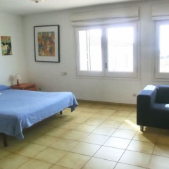 Отель Villa In Blanes - 104831 By Mo Rentals Бланес комната для гостей фото 2