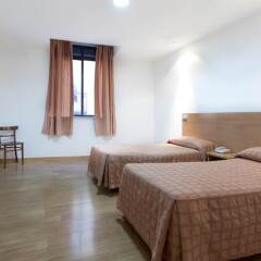 Отель Hostal Apolo комната для гостей фото 4