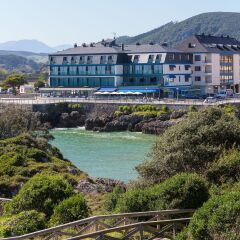 Hotel Astuy спортивное сооружение