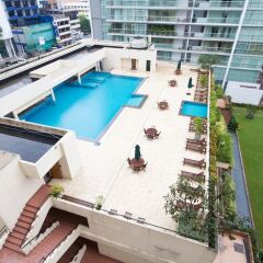 Апартаменты Crescat Apartments Colombo балкон