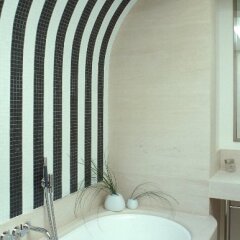 Hotel Le A бассейн