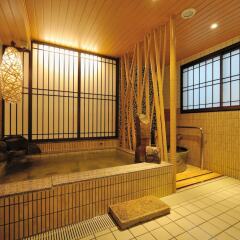 Отель Dormy Inn Soga Natural Hot Spring Тиба бассейн