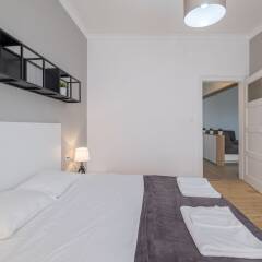 Отель Stylish 2 BR Home in Center of Sofia Болгария, София - отзывы, цены и фото номеров - забронировать отель Stylish 2 BR Home in Center of Sofia онлайн комната для гостей фото 2