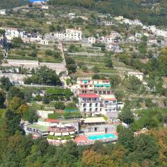 Отель La Margherita - Villa Giuseppina Италия, Скала - отзывы, цены и фото номеров - забронировать отель La Margherita - Villa Giuseppina онлайн приотельная территория
