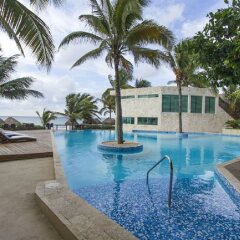 Le Reve Boutique Beachfront Hotel бассейн фото 2