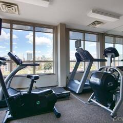Отель Best Western Plus Victoria Park Suites Канада, Оттава - отзывы, цены и фото номеров - забронировать отель Best Western Plus Victoria Park Suites онлайн фитнесс-зал фото 2