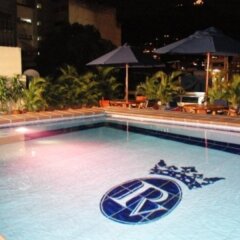 Hotel Plaza Versalles с домашними животными