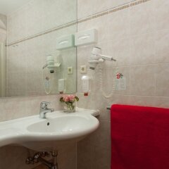 Pertschy Palais Hotel in Vienna, Austria from 283$, photos, reviews - zenhotels.com bathroom
