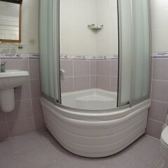 Mertur Hotel Турция, Чынарджык - отзывы, цены и фото номеров - забронировать отель Mertur Hotel онлайн ванная фото 2