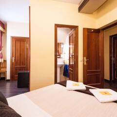 Отель Hostal Gallardo Испания, Мадрид - 1 отзыв об отеле, цены и фото номеров - забронировать отель Hostal Gallardo онлайн комната для гостей фото 2