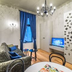 Апартаменты FM Premium 1-BDR Apartment - Designer Aristocratic София комната для гостей фото 4